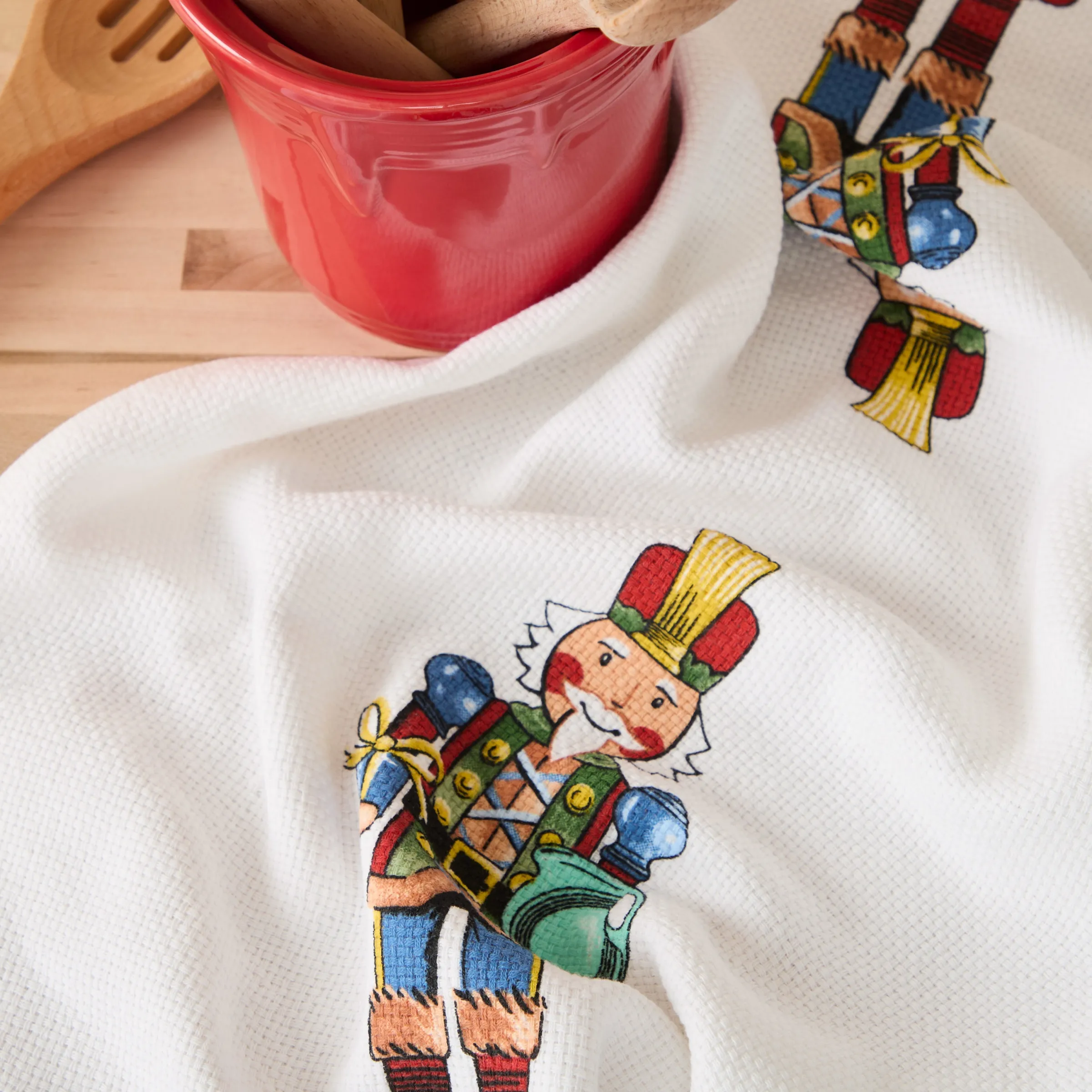 Nutcracker The Giver Holiday Holly Sprig Kitchen Towel Set|Fiesta Factory Direct Outlet